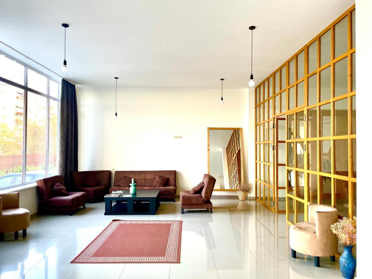 The Wine Hotel เทลาวี ภายนอก รูปภาพ